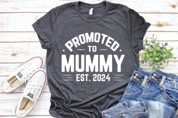 Promoted to Mummy Est.224 T-shirt